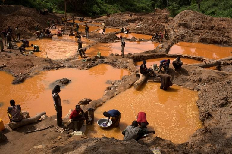 Mining activity in resource-rich regions highlights the complex link between natural wealth, global demand, and conflict dynamics across Africa.